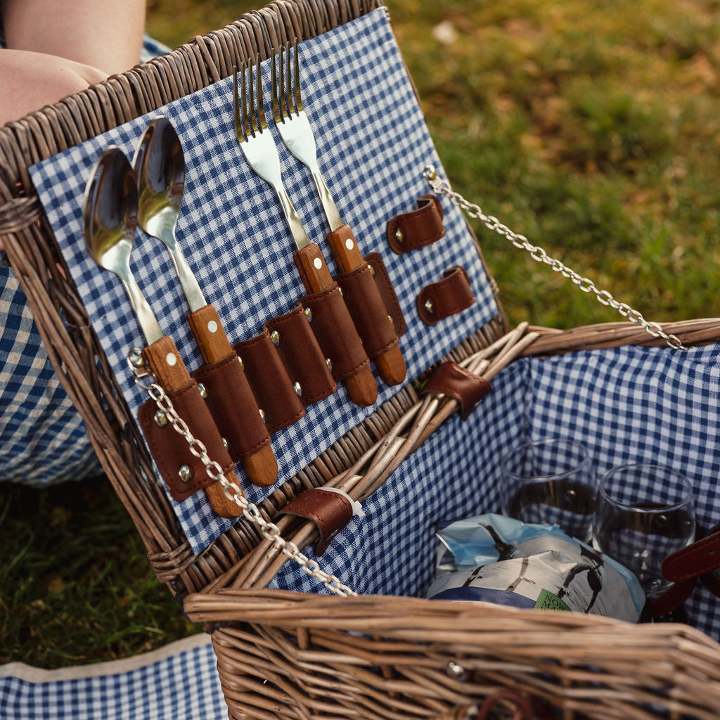 4 Person Antique Wash, Wicker Blue Gingham Picnic Basket – Arthur Cameron